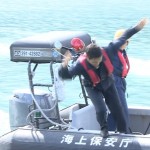 宮崎海上保安部 油津港で救命胴衣訓練