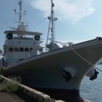 みやざき丸に乗船 漁業研修生の出発式