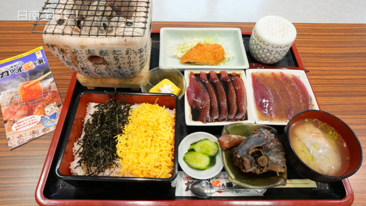 日南市公認ご当地グルメに「日南一本釣りカツオ炙り重」が認定